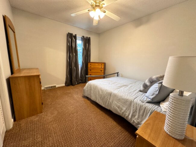 Photo - 3105 Covedale St