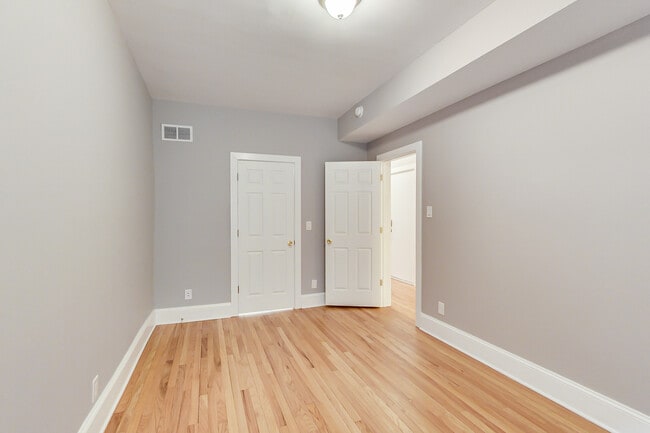 Photo - Pleasant Court