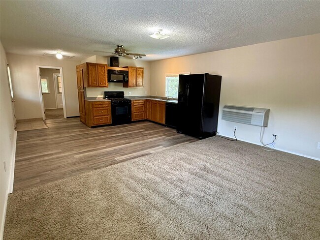 Photo - 17903 Strack Dr Unit Garage