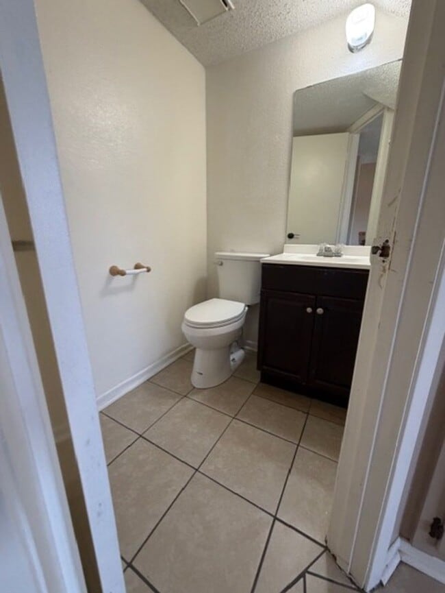 Photo - 3804 Charolais Dr Unidad C