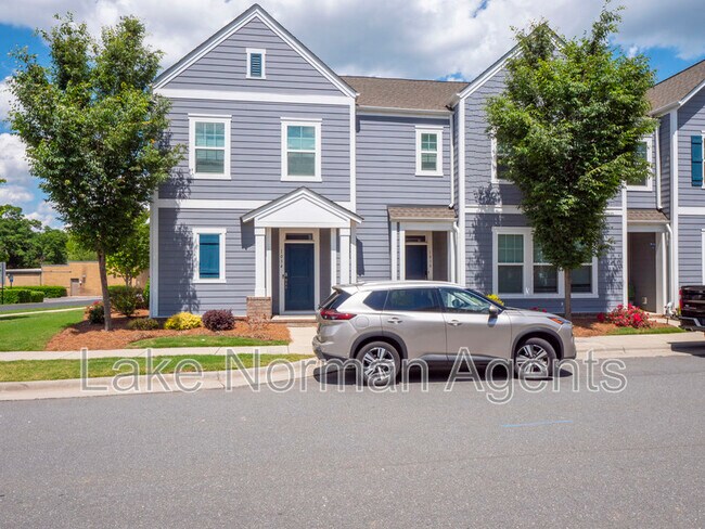 Photo - 1034 Lyndon Station Dr