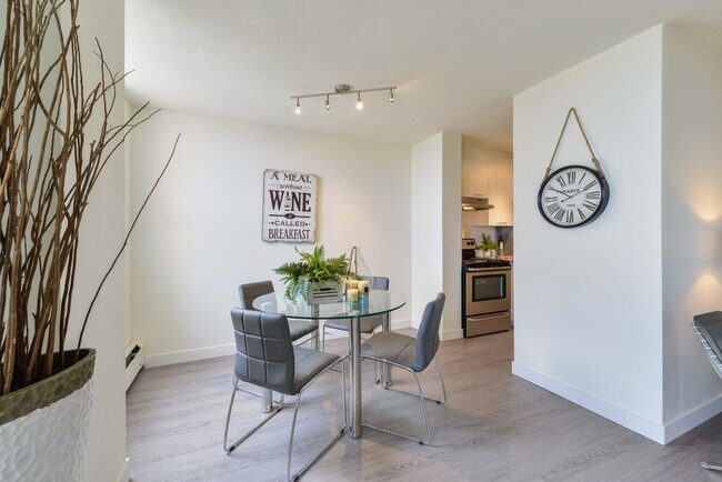 Photo - Whitehall Square