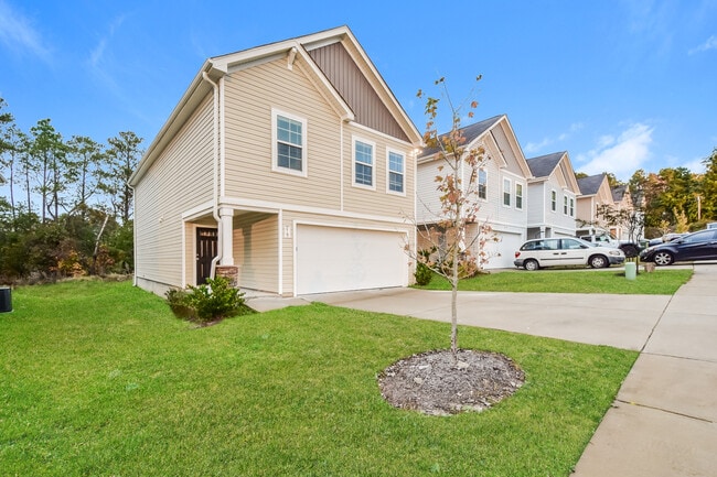 Photo - 219 Merry Oak Ln