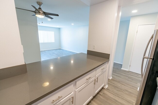 Photo - 2039 North Las Palmas Ave