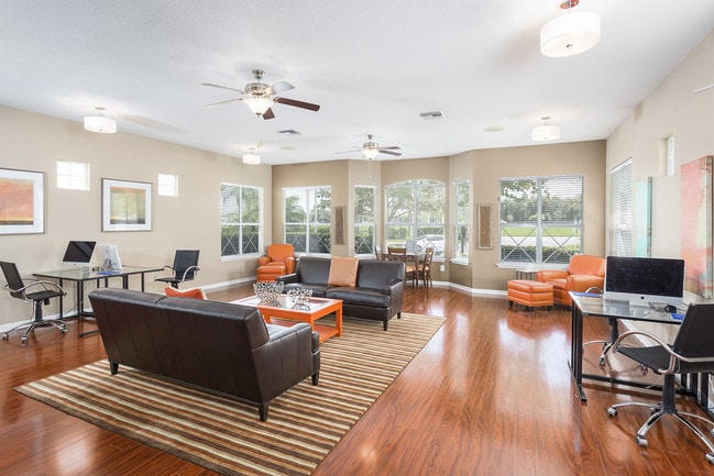 Resident clubhouse with business center - Egrets Landing Apartments