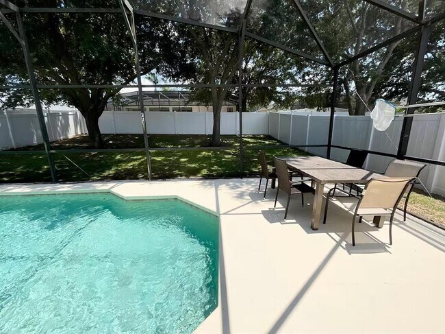 Photo - 750 Kettering Rd