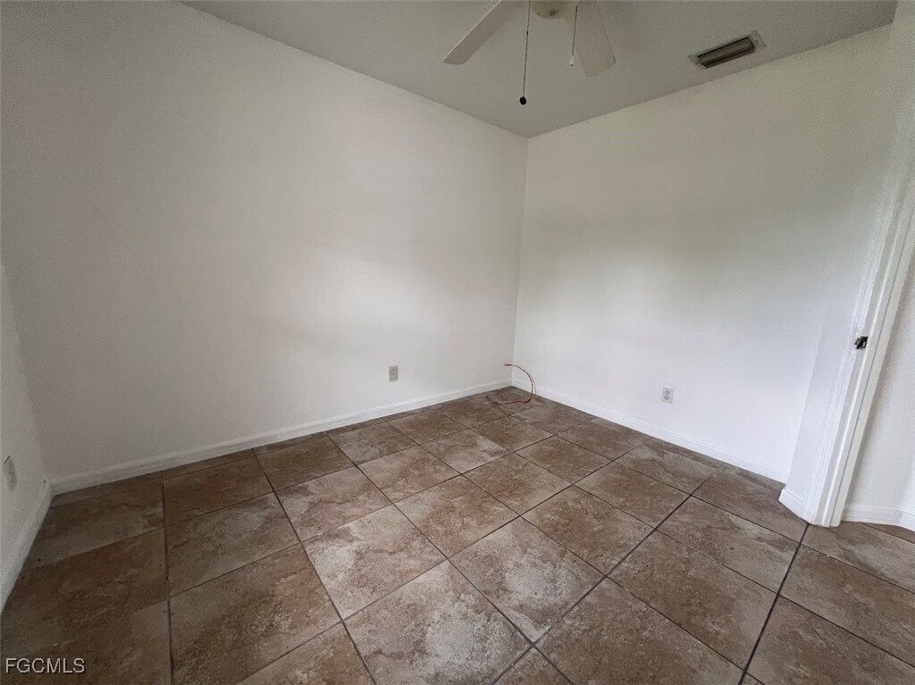 Photo - 6020 Ruth Ave N