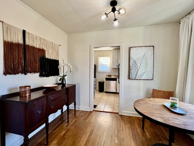 Photo - 3208 Clearview St