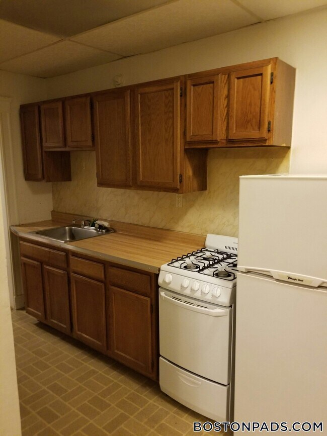 Photo - 53 Fellsway W Unit 14