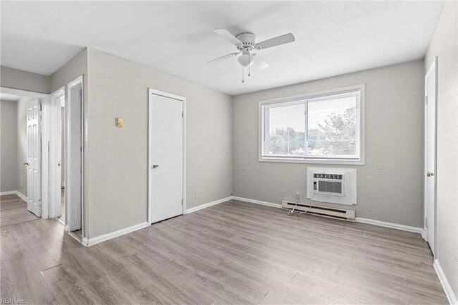 Photo - 200 Pullman Ave Unit 4