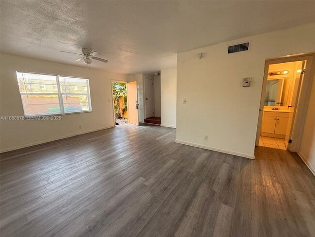 Photo - 5970 NW 28th St