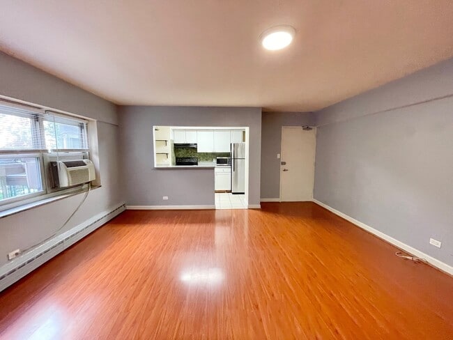 Photo - 4950 N Marine Dr Unit 209