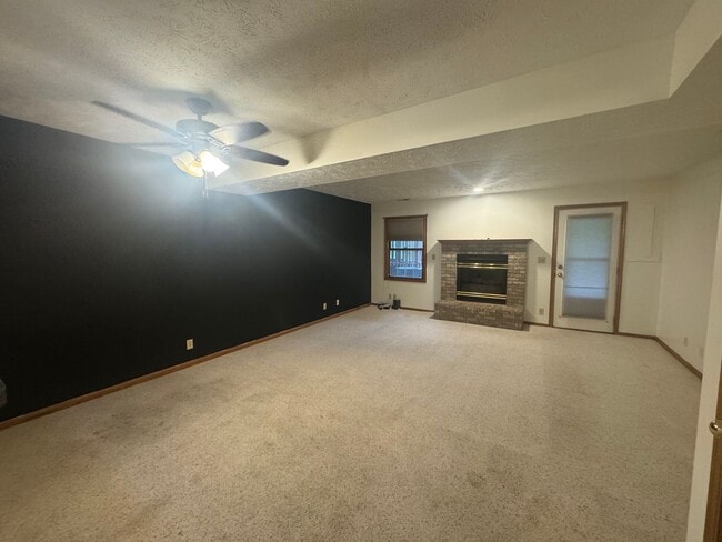 Photo - 2 bed 2 bath area Townhouse near Southpointe