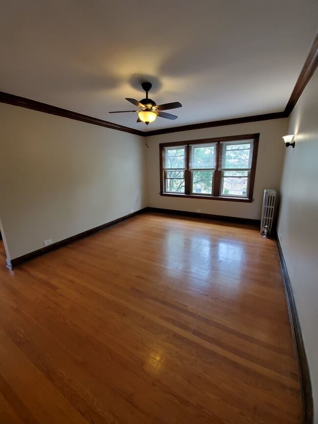 Photo - Large Lincoln Square 1BR! Heat, Cooking gas & Water Included! Unit 5232-2