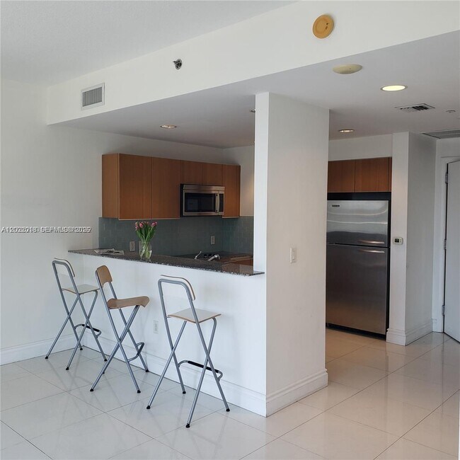 Photo - 1060 Brickell Ave Unidad 2309