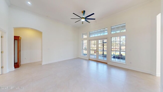 Photo - 10061 Vineyard Lake Rd E