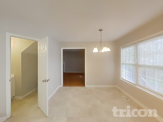 Photo - 120 Hocutt Dr