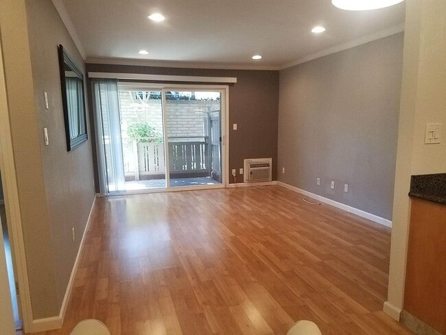 Photo - 101 Kinross Dr Unit 23