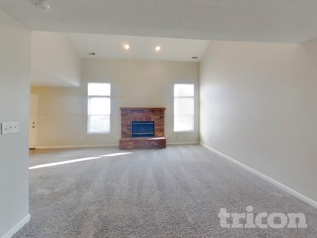 Photo - 10249 Cadogan Dr