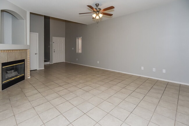 Photo - 5934 Aimless St