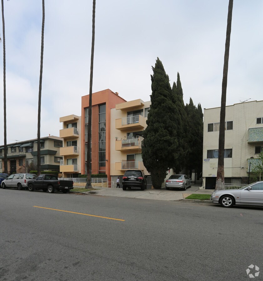 510 S Mariposa Ave - 510 S Mariposa Ave