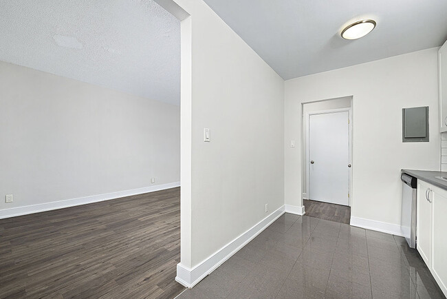 Photo - 9 Craigton Drive
