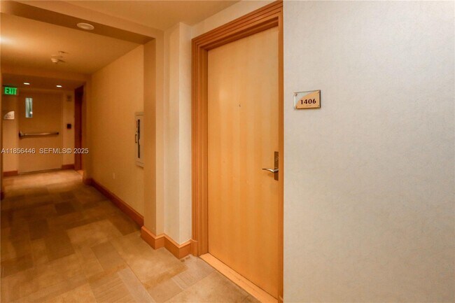 Photo - 218 SE 14th St Unit 1406