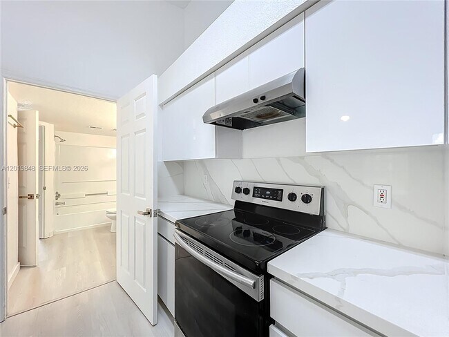 Photo - 2225 Metropolitan Way Unit 1225