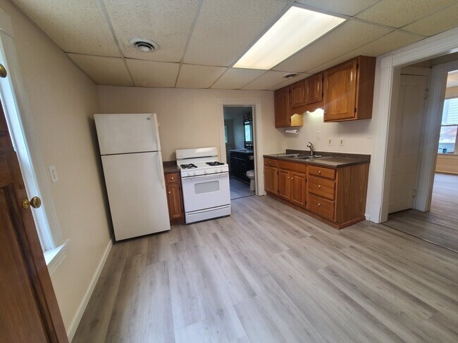 1046 W 1st St Unit Floor 2