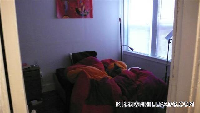 Photo - 881 Huntington Ave Unidad 1