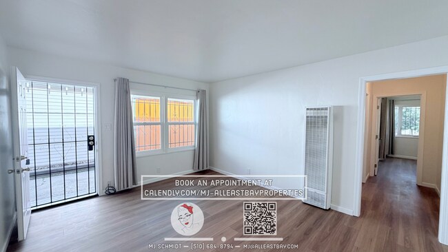 Building Photo - Remodeled 2 bedroom includes 1 parking spot Unit D