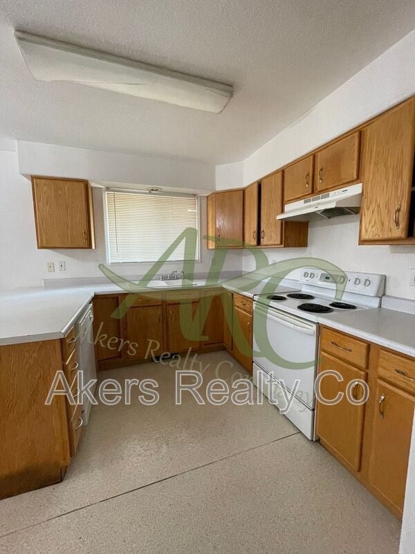 Photo - 2722 Poplar St