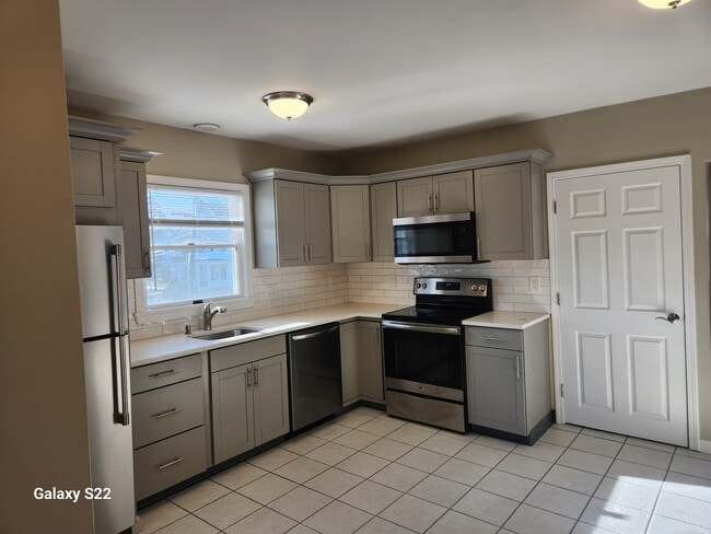 Photo - 20 Pleasant St Unit 2nd floor