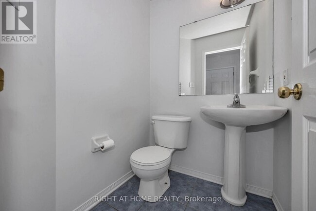Photo - 1 Kincardine Dr