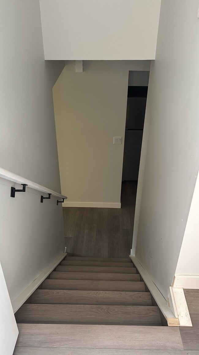 Photo - 11007 132 St NW Unit 4