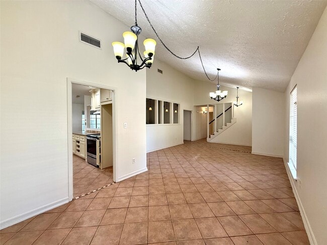 Building Photo - 6927 Windy Pines Dr Rental