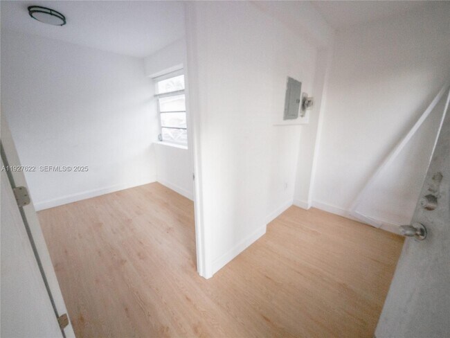Photo - 2575 SW 59th Ave Unit 3
