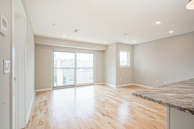 Photo - 1710 Cambridge St Unit 6