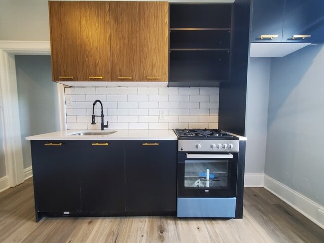 Building Photo - 3144 John F Kennedy Blvd Unit 402