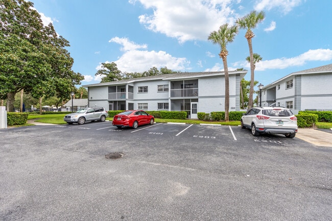 Photo - 588 Fairways Ln