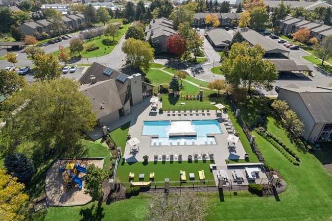 Artificial Turf In Pool Area - Lakes of Carmel