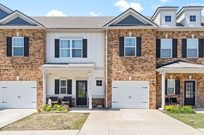 Building Photo - Available For Showing 7/13/26! Foxland Crossing Gem: 3BR, 2.5BA, SS Appliances, 1-Car Garage!