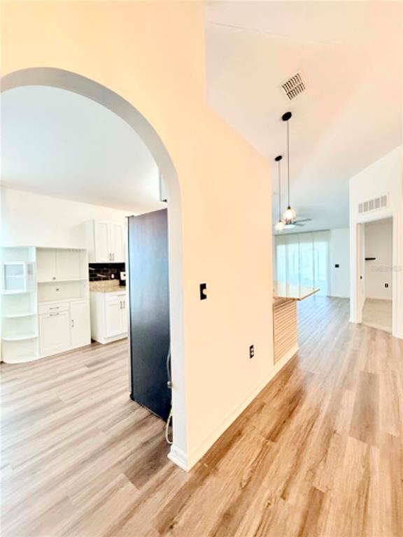 Photo - 704 Flagstone St