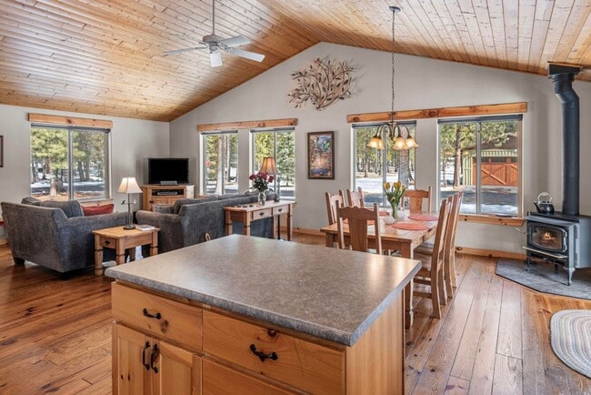Photo - Available until April- Short Term Lease