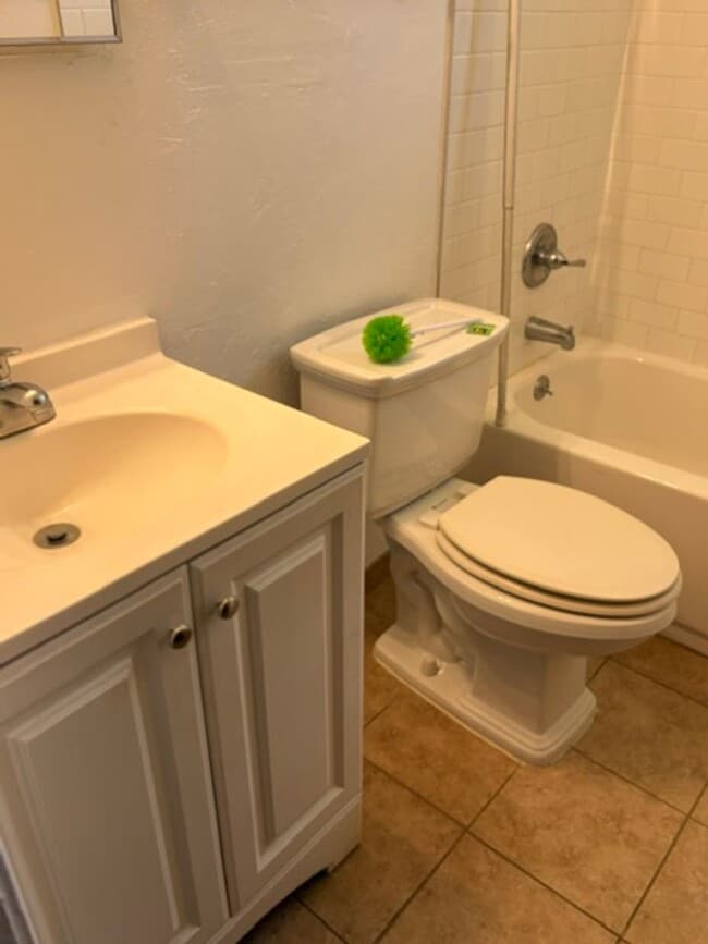 Photo - Available 3bd 1 bath