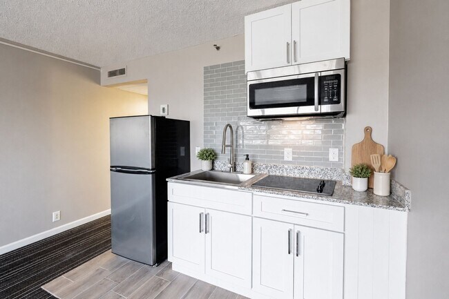 TEAK Apartments