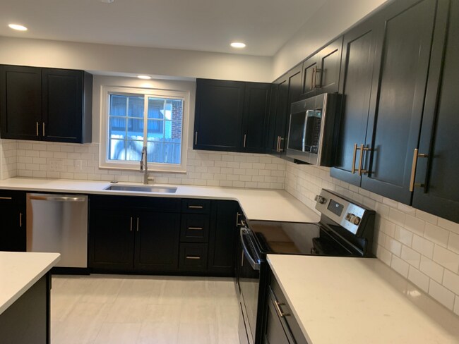 Photo - 2114 Brookdale Rd Unit Lower