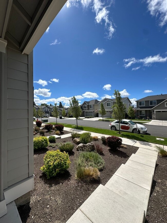 Photo - Gorgeous newer townhome in SE Bend!
