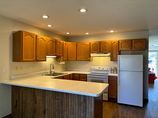 Photo - 2109 Hummingbird Dr