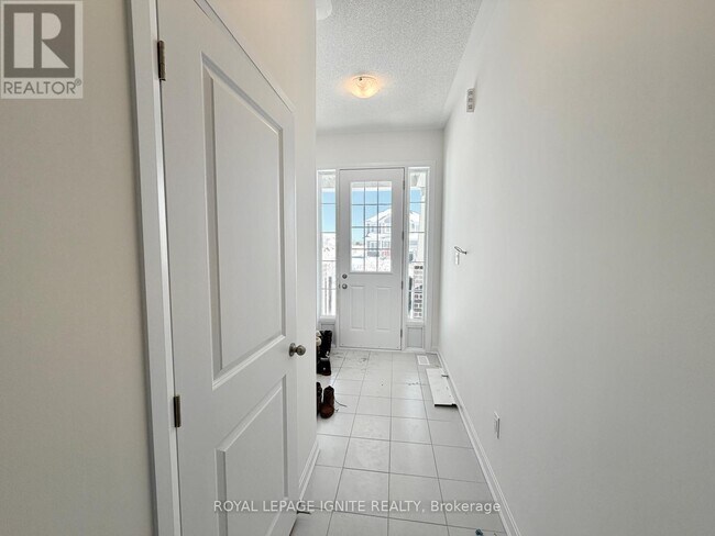 Photo - 107 Windermere Blvd